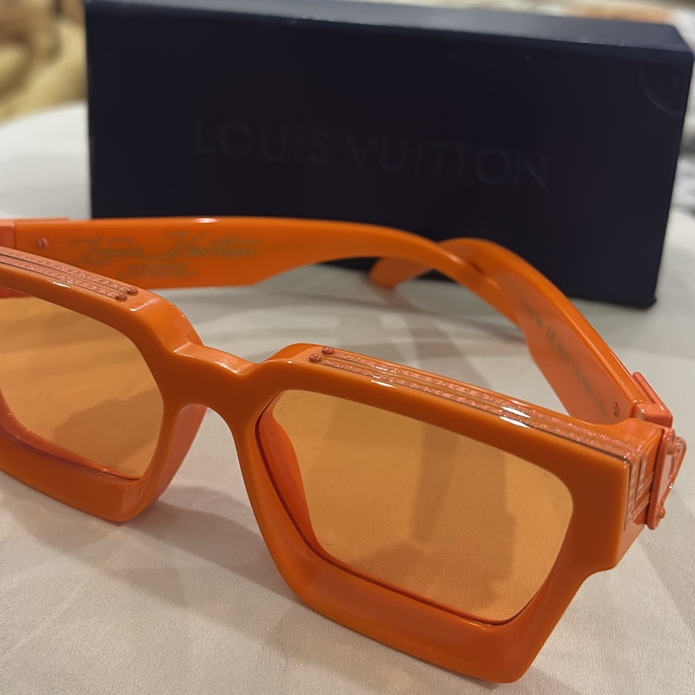 Louis Vuitton Bold Orange Sunglasses - Picture 3 of 5